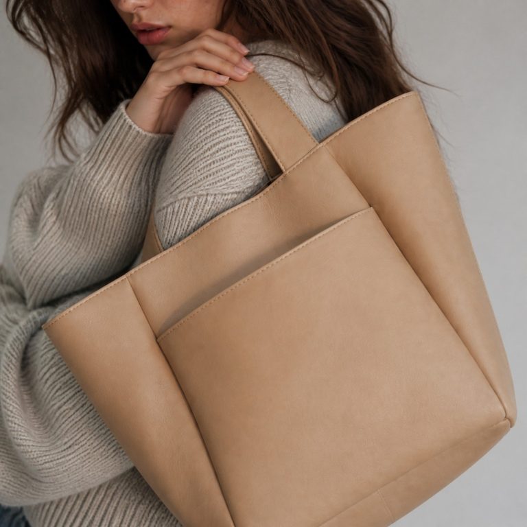 Sac à main pour les cours — Clémence porté