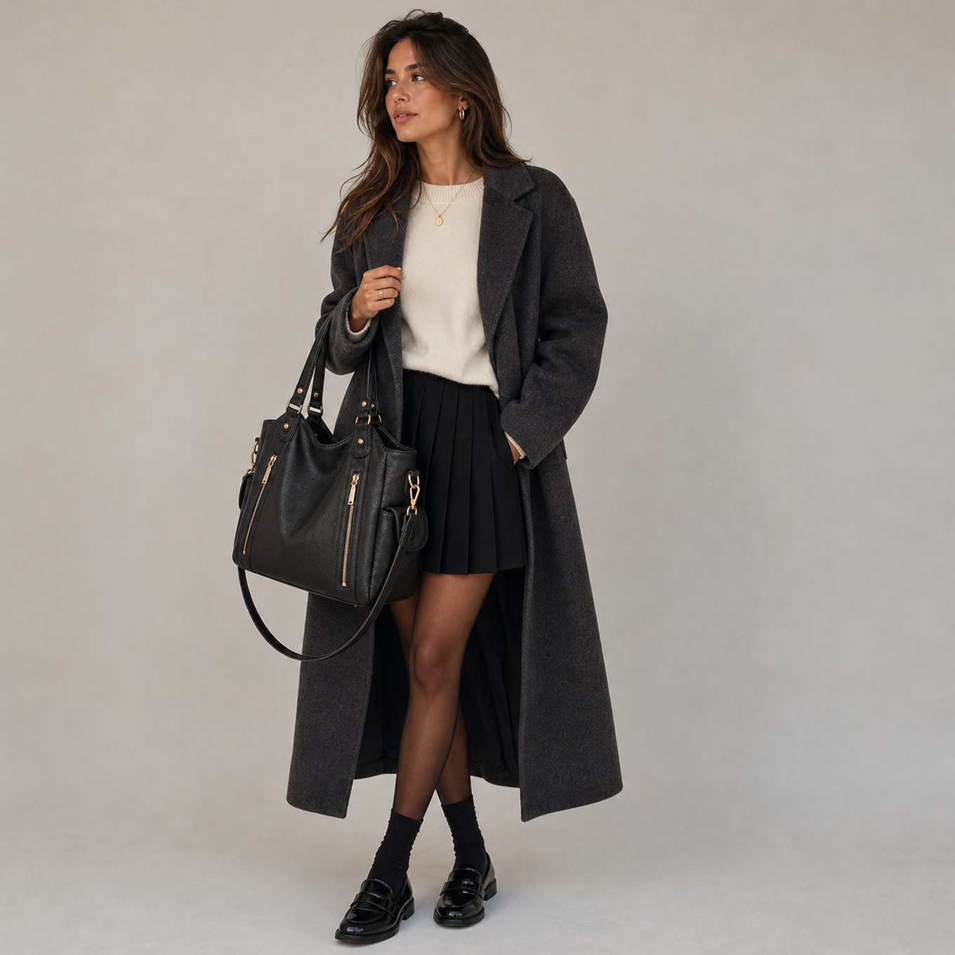 Sac à main en cuir véritable noir — Vivienne