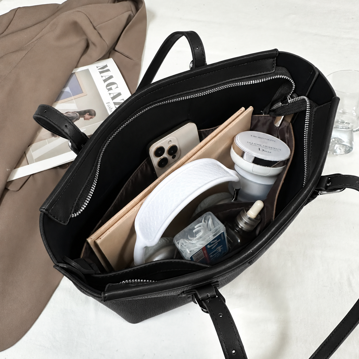 Interieur du sac cabas noir Camille